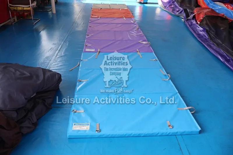 Red Astm Folding Mat